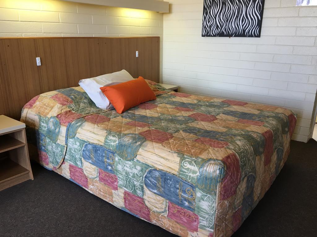 Opal Inn Hotel, Motel, Caravan Park Coober Pedy Exterior foto