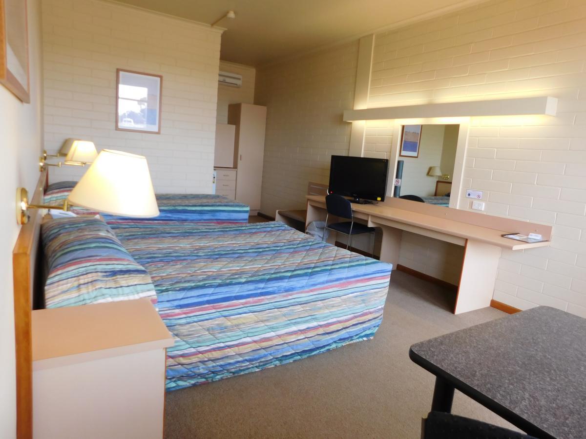 Opal Inn Hotel, Motel, Caravan Park Coober Pedy Exterior foto