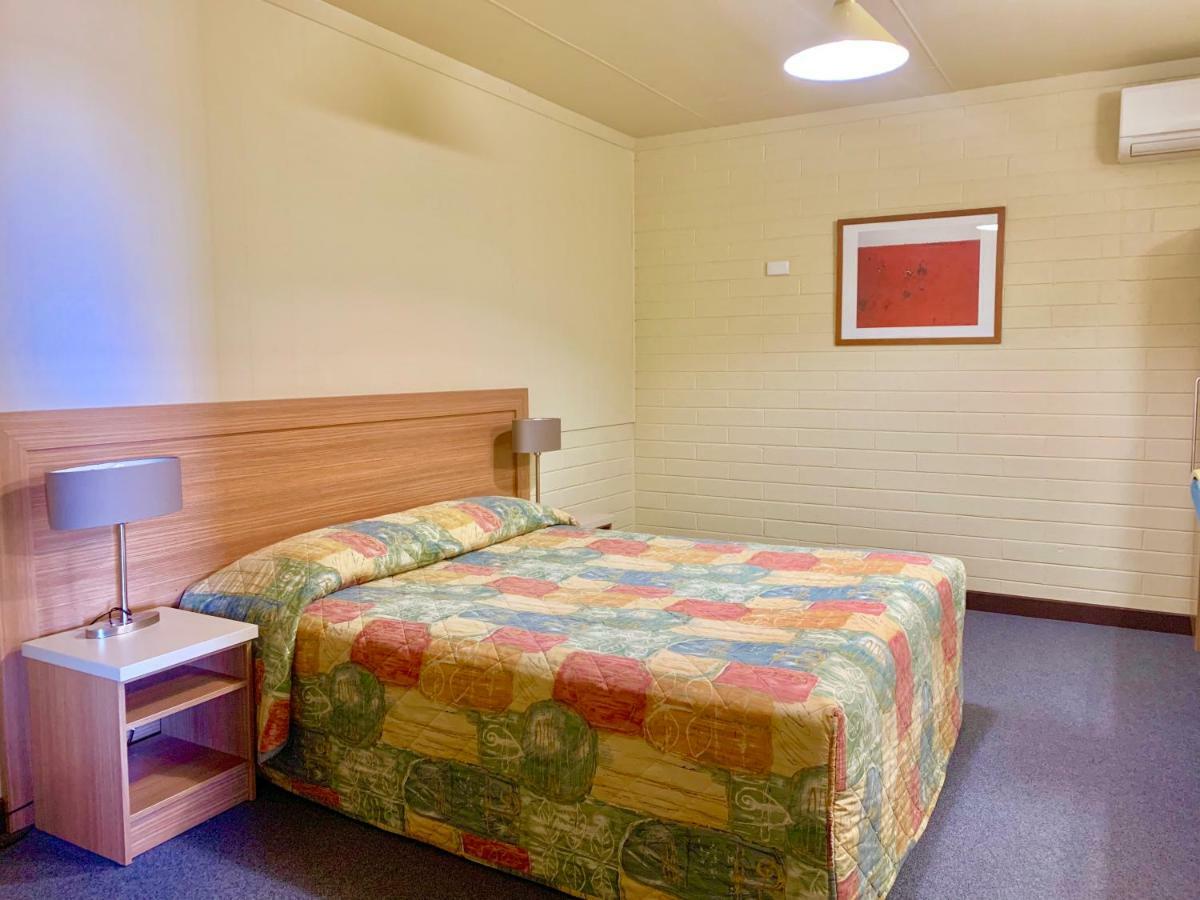 Opal Inn Hotel, Motel, Caravan Park Coober Pedy Exterior foto