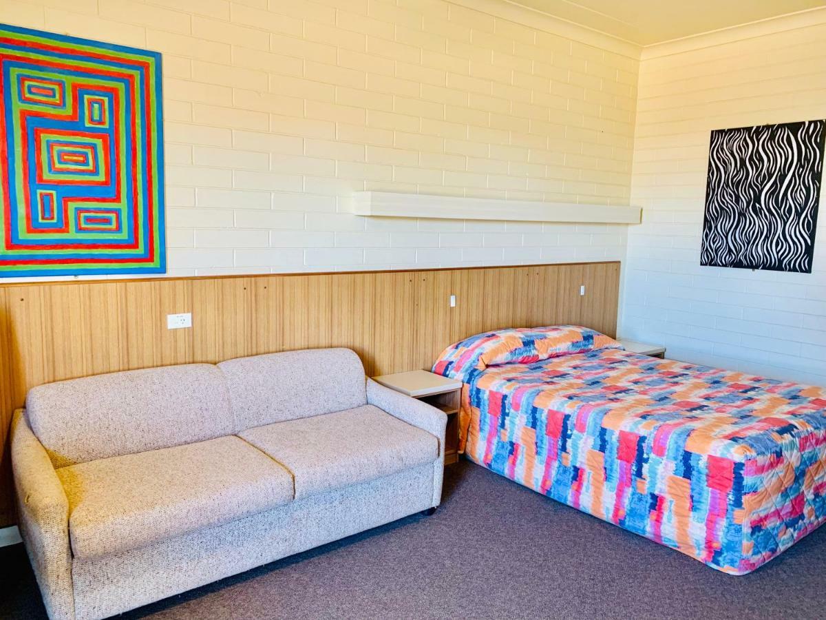 Opal Inn Hotel, Motel, Caravan Park Coober Pedy Exterior foto