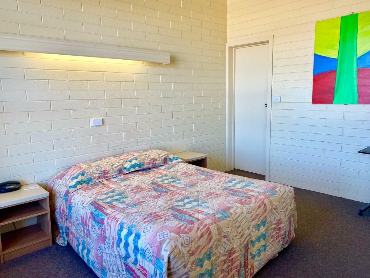 Opal Inn Hotel, Motel, Caravan Park Coober Pedy Exterior foto