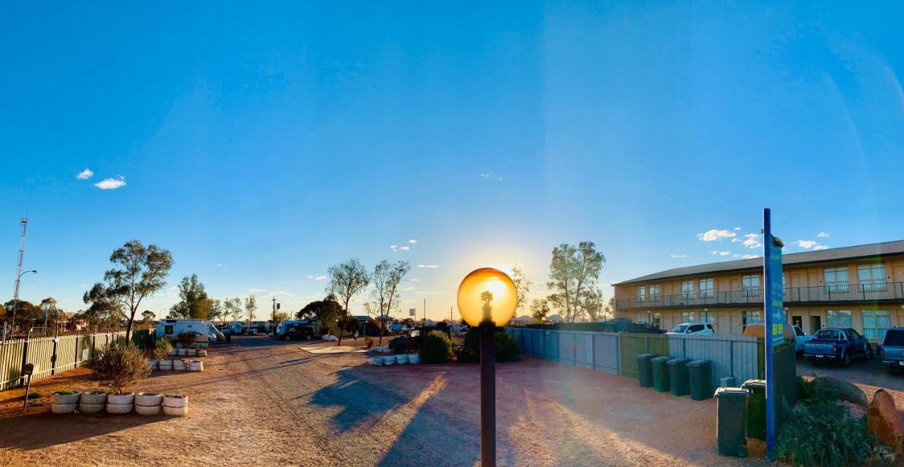 Opal Inn Hotel, Motel, Caravan Park Coober Pedy Exterior foto