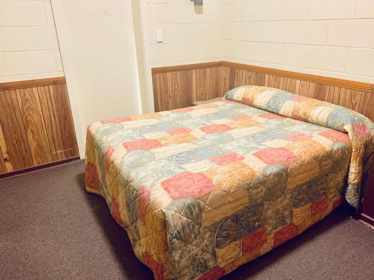 Opal Inn Hotel, Motel, Caravan Park Coober Pedy Exterior foto
